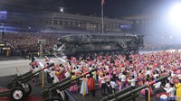 Kehadiran delegasi Rusia dan China dalam acara yang menampilkan rudal-rudal nuklir buatan Korut menandai kontras dibandingkan tahun-tahun sebelumnya, ketika Moskow dan Beijing mengambil langkah untuk menjauhkan diri dari pengembangan senjata nuklir dan rudal balistik Pyongyang.