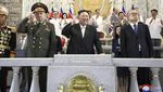 Jumawa Kim Jong Un Pamer Rudal Nuklir-Drone Tempur ke Menhan Rusia