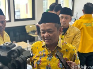 Sarmuji Sebut Luhut Paten-Bahlil Hebat, Tapi ada Mekanismenya Jadi Ketum