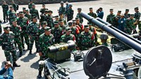 Latgab kali ini melibatkan 7.500 prajurit dari tiga matra (darat, laut dan udara) dibagi dalam beberapa Komando Tugas (Kogas), diantaranya Komando Tugas Laut Gabungan (Kogaslagab), Komando Tugas Gabungan Amfibi (Kogasgabfib), Komando Tugas Gabungan Pendaratan Administrasi (Kogasgabratmin), Komando Tugas Gabungan Lintas Udara (Kogaslinud), Komando Tugas Darat Gabungan (Kogasratgab), dan Satuan Tugas Pendukung Pasukan Khusus (Satgasduk Passus).
