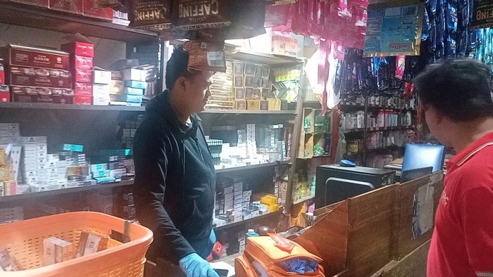 Toko grosir di Kota Parepare, Sulawesi Selatan (Sulsel) menjadi target perampokan bersenjata.