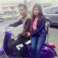 Hingga dia berkenalan dengan seorang pria yang juga bekerja di Indomaret. Keduanya menemukan kecocokan dan memutuskan menikah hingga membangun mimpi bersama. Kia juga menjelaskan jika Bari, suaminya sekarang saat itu juga menjalani kehidupan yang tak mudah. Dan pramusaji itu Bari dia ibunya penjahit dan bapaknya ojek pangkalan. Hidupnya pun sama tak mudah. Dari kecil sudah pernah menjadi pemulung dan terpisah dari orang tuanya, jelasnya. Foto: Instagram.