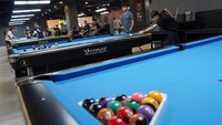 Mille Billiards menawarkan area billiards dengan konsep family friendly dengan ruangan billiard yang didesain non smoking. 