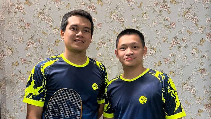 Reza Dwi Cahya dan Muhammad Juan Elgiffani tampil di World University Games 2023 untuk cabor bulutangkis.