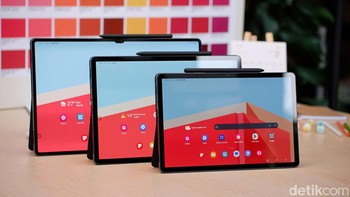 Masing-masing menawarkan bentangan layar dan kapasitas baterai yang berbeda.  Foto: Adi Fida Rahman/detikINET  