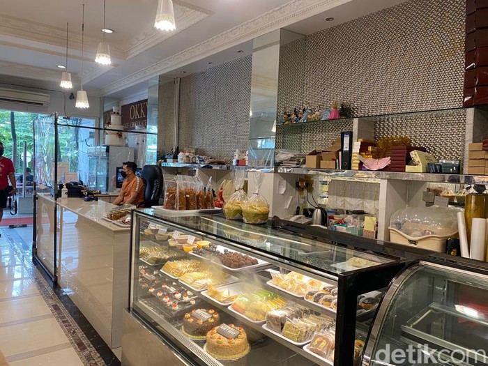 Sarapan Risoles dan Roti Sobek Cokelat di Bakery Legendaris Sejak 1970-an