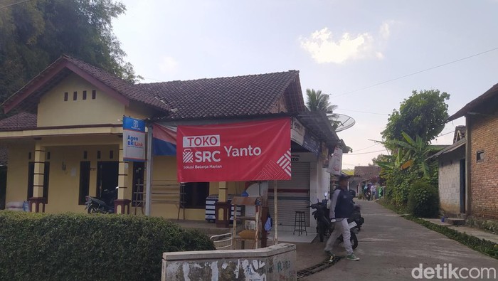 Sebuah toko di Grabag, Magelang, menjadi sasaran maling, Jumat (28/7/2023).