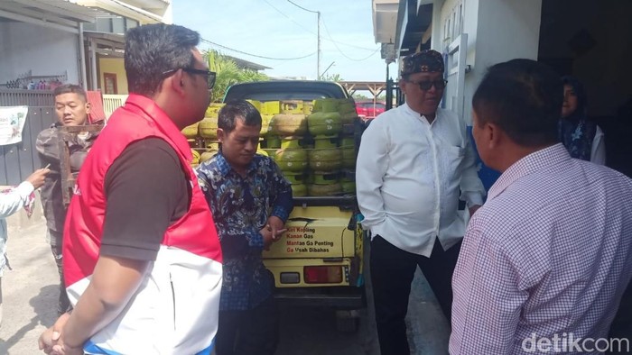 Sidak pangkalan elpiji di Probolinggo