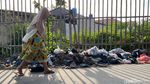 Penampakan Tumpukan Sampah di Jalan Rancasawo Bandung