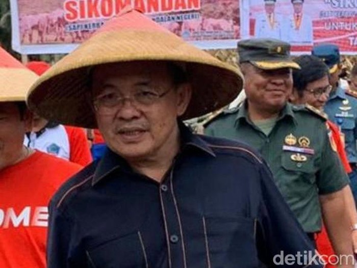 Wakil Wali Kota Tomohon Wenny Lumentut.