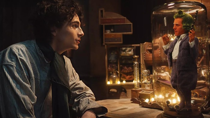 Penampilan Hugh Grant dan Timothee Chalamet di Wonka (2023).