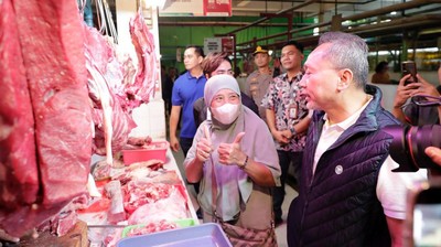 Zulhas Cek Harga Bahan Pokok di Pasar Santa