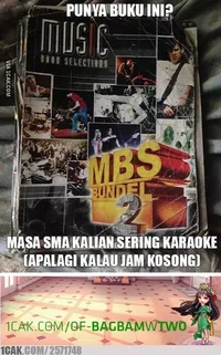 Masa sekolah adalah waktu yang paling banyak menyimpan kenangan. Nostalgia bareng yuk, lewat meme berikut.