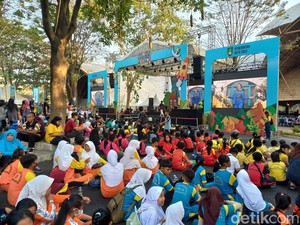Senam dan Pentas Ceria Anak Indonesia, Penuh Warna dan Meriah!