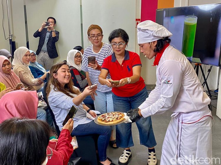 Potret Meriahnya Cooking Class 5 Menu Restoran Bareng Chef Muto