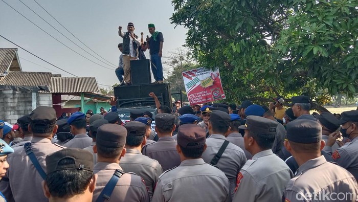 Demo di Al-Zaytun.