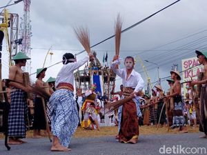 Kemeriahan Festival Rawat Jagat Pacitan Bernuansa Bumi Lestari
