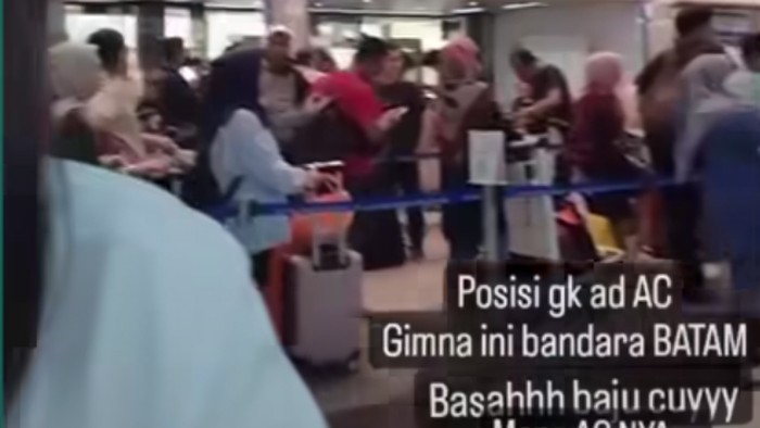 Foto: Tangkapan layar keluhan calon penumpang di bandara hang Nadim Batam. (Istimewa)