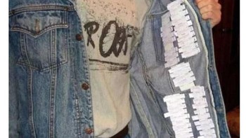 Contekan di balik jaket. Foto: istimewa