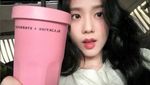 Gemas! Jisoo BLACKPINK, Si Pencinta Kopi yang Dapat Jersey Erling Haaland