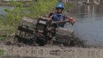 Unik! Begini Potret Kejuaraan Balap Traktor di Klaten