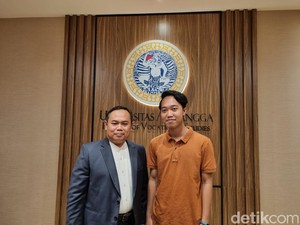 Mahasiswa Unair Ini Lulus Double Degree, Punya 3 Gelar di Usia 23 Tahun