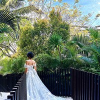 Curiga cuma settingan ini, cowoknya sepertinya cuma disewa atau kontrak, Nggak ngerti sama konsepnya, captionnya engagement tp konsepnya wedding, Percayalah ini semua kehaluan yang direncanakan secara matang, Jangan bawa-bawa nama Allah yang suci dalam hal yang jelas-jelas haram, tulis netizen. Foto: Instagram