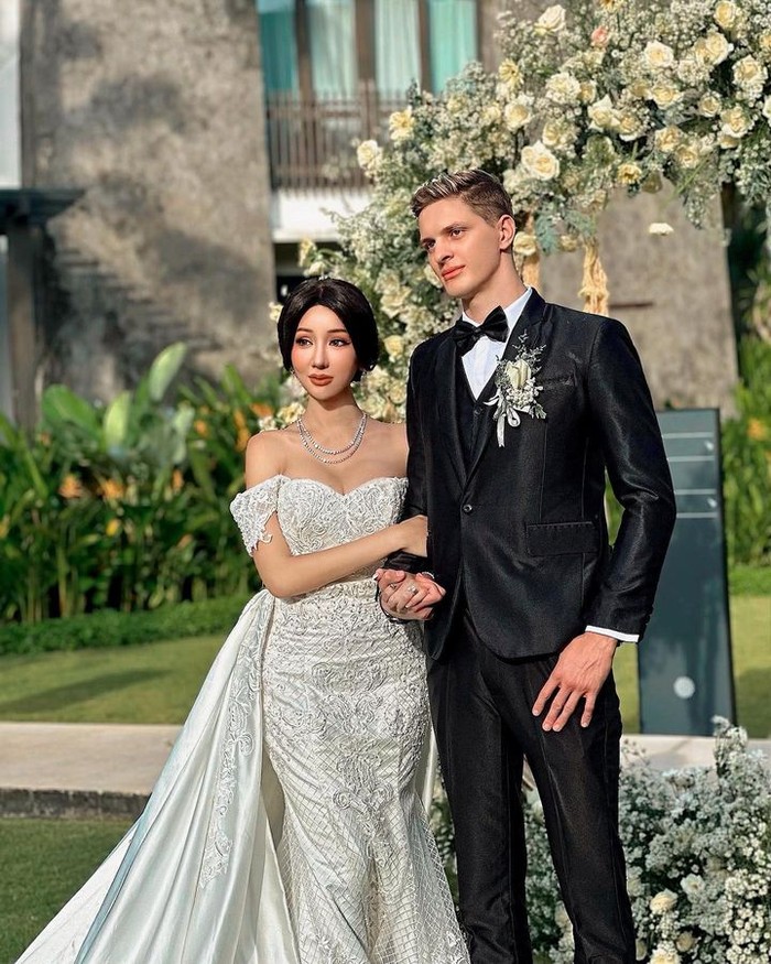 Lucinta Luna Tunangan