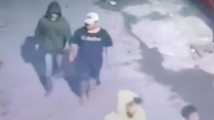 Pencurian pagar rumah warga di Rappocini, Makassar. Dokumen Istimewa