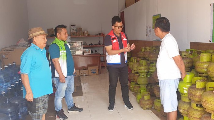 Pertamina meninjau pangkalan LPG 3 Kg di Minahasa, Sulut.