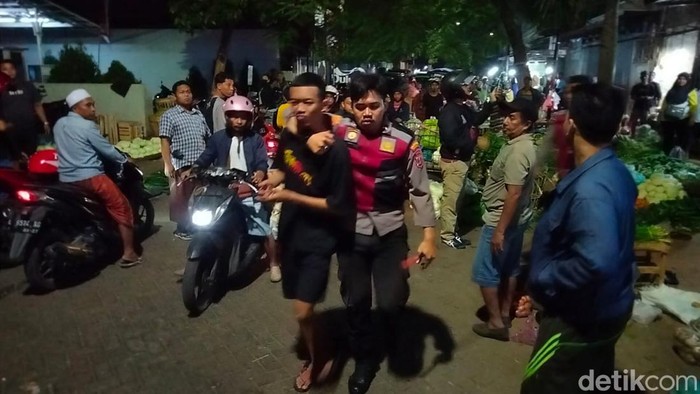 Pesilat diamankan usai konvoi di Surabaya