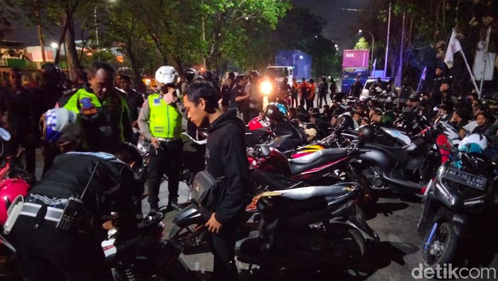 Pesilat konvoi terjaring di Surabaya