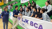 Wakil Presiden Direktur BCA, Armand Hartono menyatakan, “Kami senang dapat mendukung perhelatan ‘Liga Jasa Keuangan’ tahun ini. Kegiatan ini dapat menjadi sarana bagi lembaga untuk menguji sportivitas, dan dalam waktu bersamaan membangun koneksi yang dapat membuahkan persahabatan dan potensi kerja sama antar lembaga.  