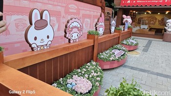 Menemukan kafe menggemaskan di kawasan Hongdae. Semua foto yang diambil di siang hari terlihat tajam dan penuh detail. Foto: Virgina Maulita Putri/detikcom