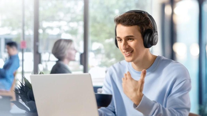 Soundcore Q20i