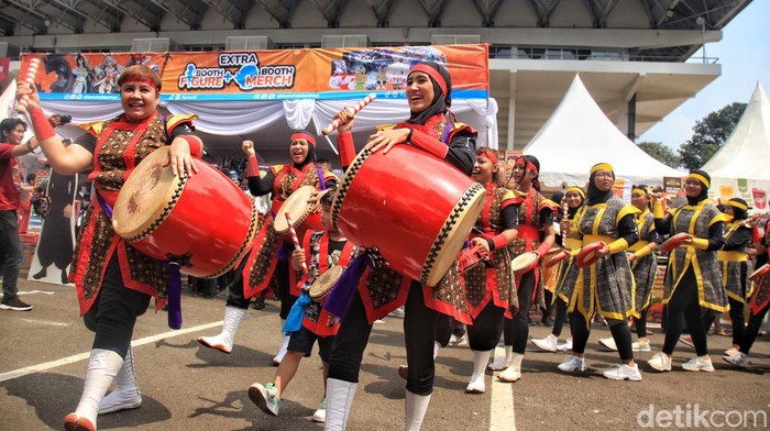 Tumpah Ruah Arak-arakan Mikoshi di Istora Senayan