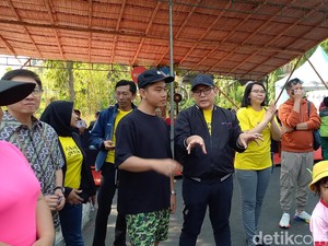 Sambut Peserta Senam dan Pentas Ceria Anak Indonesia, Gibran: Ditemani Susan