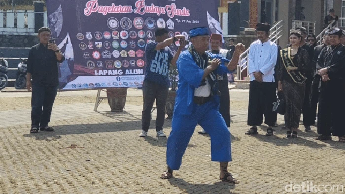 Aksi Palang Pintu di Sukabumi.