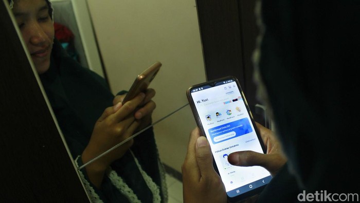 Bio Farma memproyeksikan ekosistem kesehatan masa depan tercakup dalam super apps yang bernama Mediverse (Medical Universe). Semua layanan kesehatan bisa diakses dari genggaman. Bio Farma memproyeksikan ekosistem kesehatan masa depan tercakup dalam super apps yang bernama Mediverse (Medical Universe). Semua layanan kesehatan bisa diakses dari genggaman.