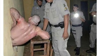 Seorang tahanan di Brasil diam-diam menggali terowongan untuk kabur. Tahunya lubang itu mengarah ke ruang penjaga. Foto: mrwtffacts via Bored Panda