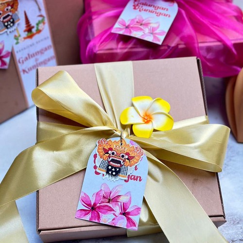 Foto produk hampers di Cake By Adeline. (Dok. Cake By Adeline