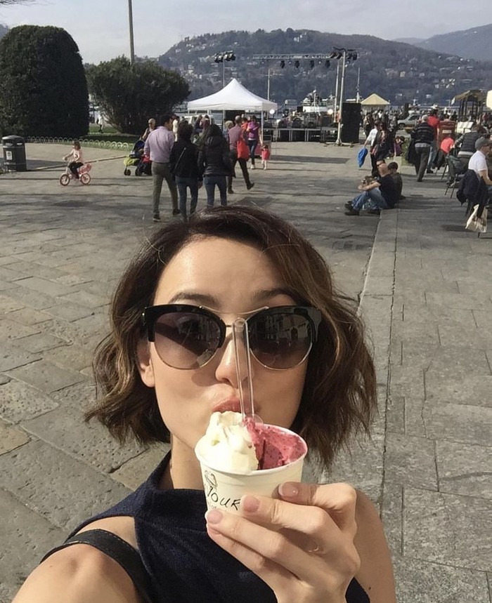 Julie Estelle dan Kegemarannya Makan Es Krim dan Ngemil Kue