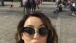 Julie Estelle dan Kegemarannya Makan Es Krim dan Ngemil Kue