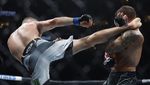 Detik-detik Justin Gaethje Tumbangkan Dustin Poirier