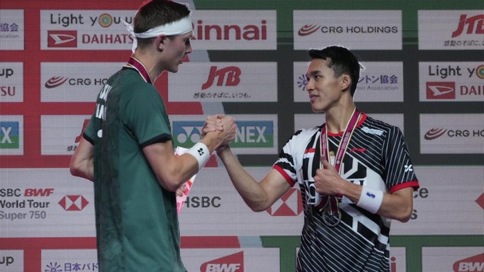 Viktor Axelsen menjuarai Japan Open 2023 setelah taklukkan Jonatan Christie, Minggu (30/7/2023). Axelsen melanjutkan keperkasaannya atas Jojo.
