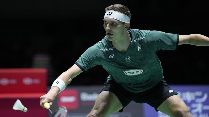 Kalahkan Jonatan, Axelsen Juara Japan Open 2023 Viktor Axelsen menjuarai Japan Open 2023 setelah taklukkan Jonatan Christie, Minggu (30/7/2023). Axelsen melanjutkan keperkasaannya atas Jojo.