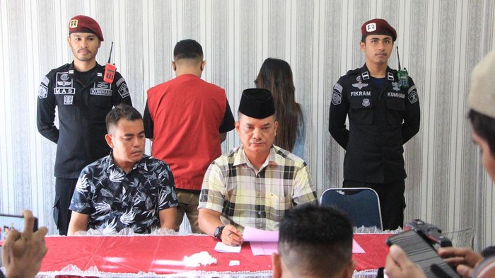 Wanita berinisial HY di Kendari, Sulawesi Tenggara (Sultra) ditangkap gegara menyelundupkan narkoba jenis sabu ke dalam lapas.