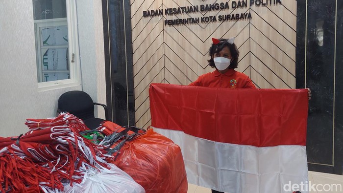 Kepala Bakesbangpol Surabaya Maria Theresia Ekawati Rahayu