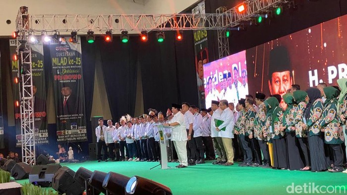 Ketum Gerindra Prabowo Subianto di acara Milad ke-25 PBB, Minggu (30/7/2023). (Adrial/detikcom)