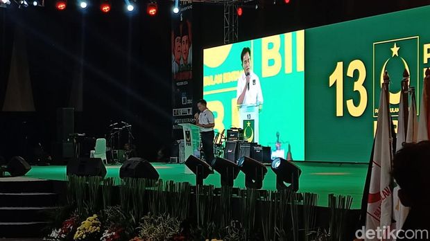 Ketum PBB Yusril Ihza Mahendra di acara Milad ke-25 PBB dan deklarasi dukungan capres 2024. (Adrial/detikcom)